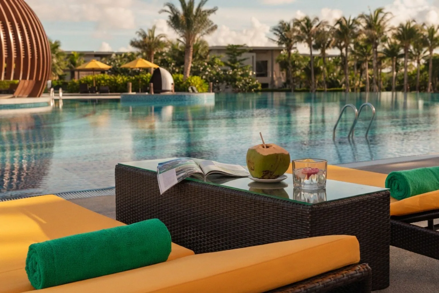 Cosmétiques véganes et hôtellerie : le partenariat entre Pullman et Cocoon à Phu Quoc